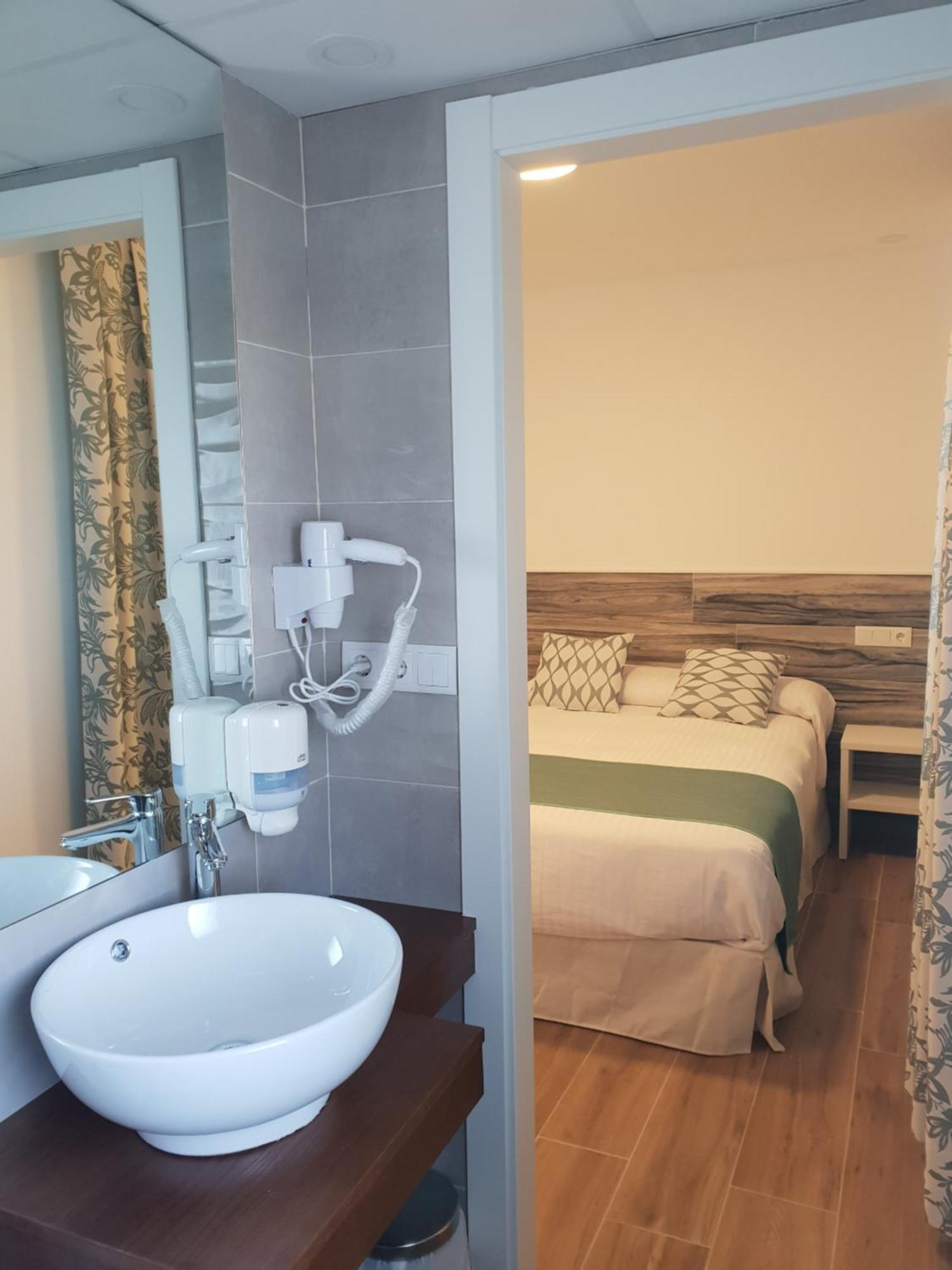 Hostal Cabanas Carboneras de Guadazaon Ngoại thất bức ảnh