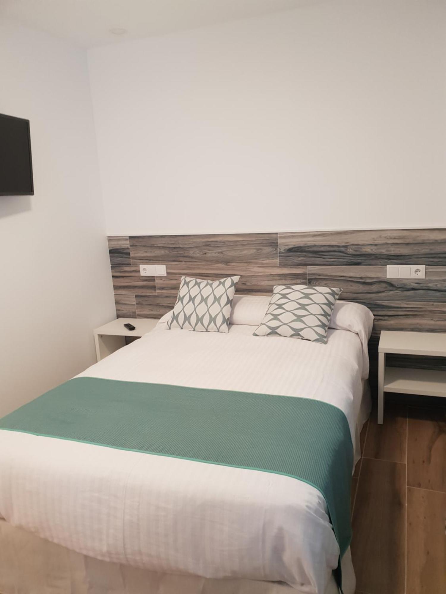 Hostal Cabanas Carboneras de Guadazaon Ngoại thất bức ảnh