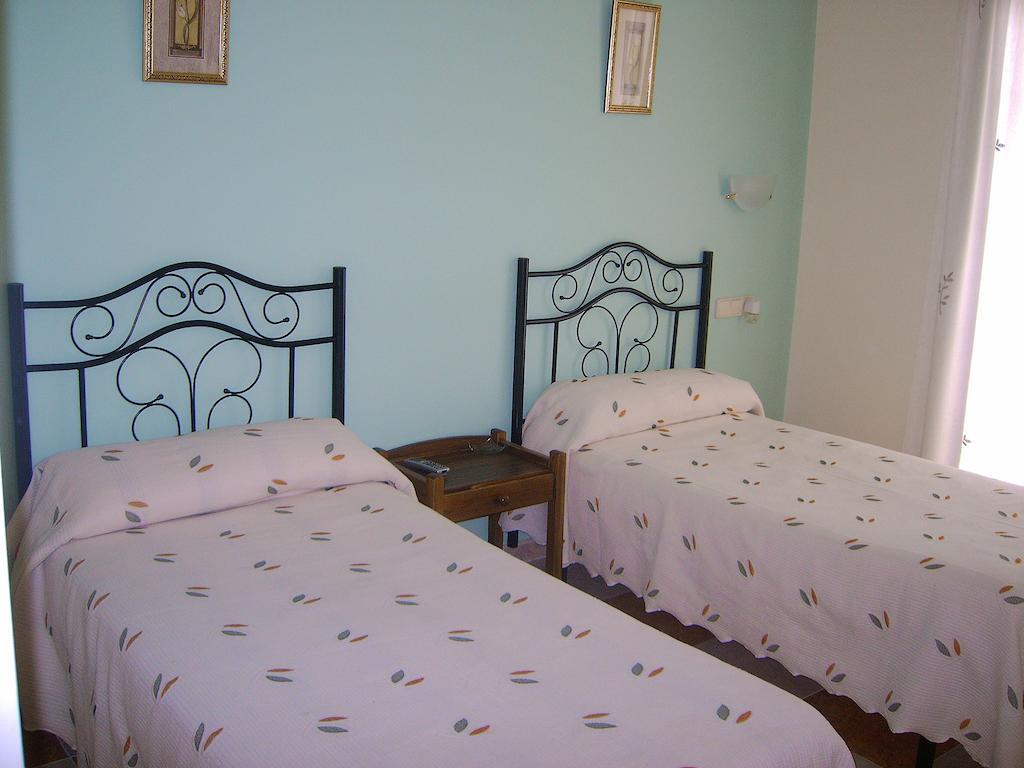 Hostal Cabanas Carboneras de Guadazaon Phòng bức ảnh