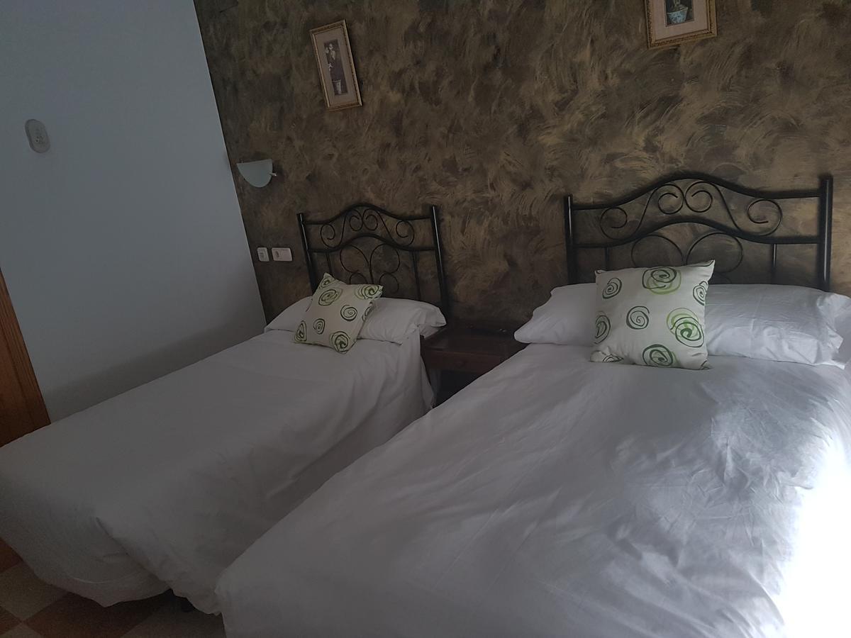 Hostal Cabanas Carboneras de Guadazaon Ngoại thất bức ảnh